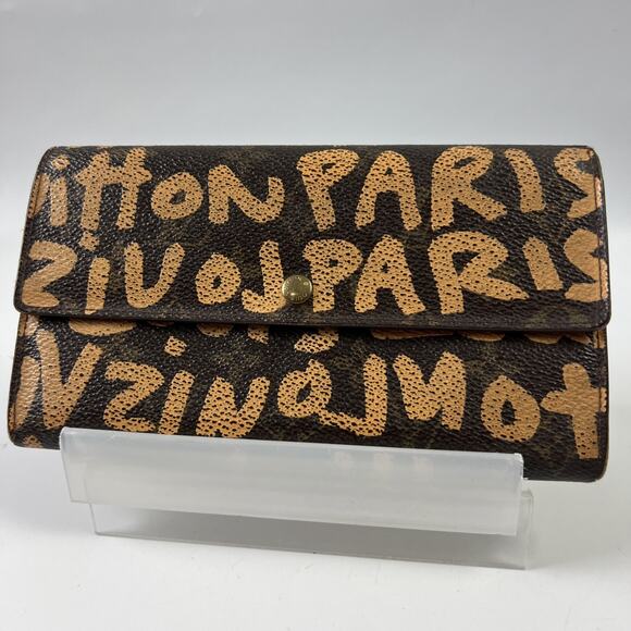 LOUIS VUITTON Monogram Graffiti Long Wallet - Picture 1 of 10